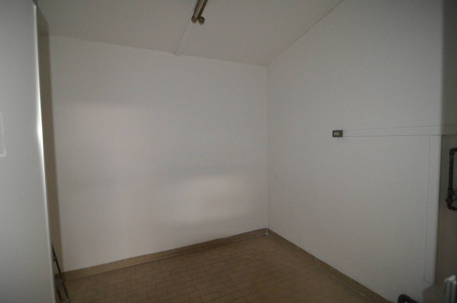 Locale commerciale in Vendita a Leinì