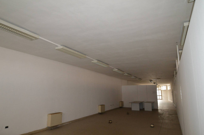 Locale commerciale in Vendita a Leinì