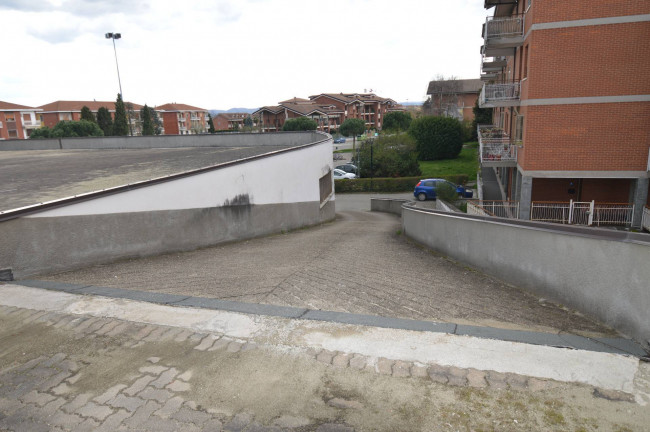 Locale commerciale in Vendita a Leinì