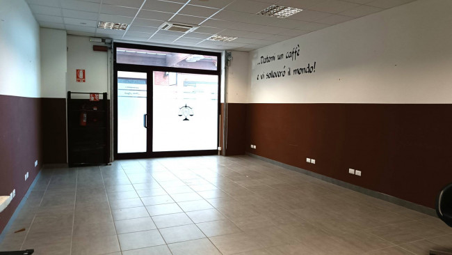 Attività Commerciale in affitto