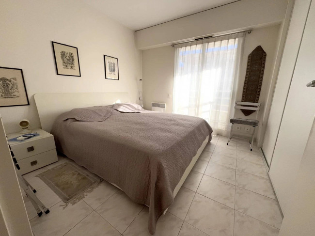 Appartamento in vendita a Antibes