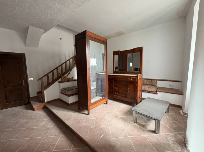Casa indipendente in vendita