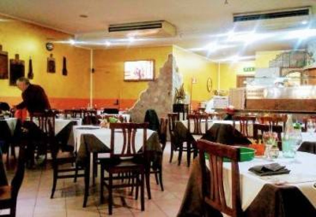 Attività Commerciale - Ristorante in vendita a San Francesco al Campo