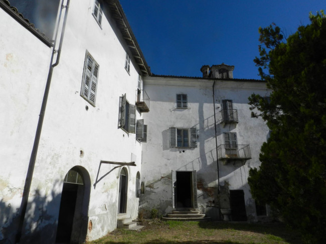 Dimora Storica in Vendita a Castagnole delle Lanze