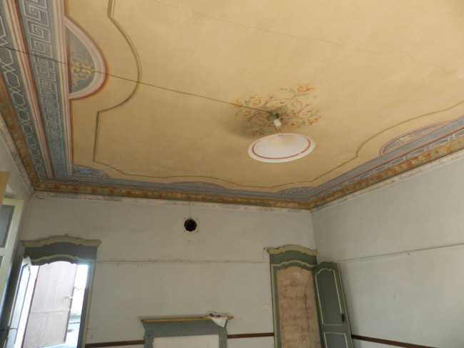 Dimora Storica in Vendita a Castagnole delle Lanze