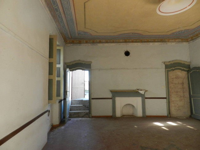 Dimora Storica in Vendita a Castagnole delle Lanze