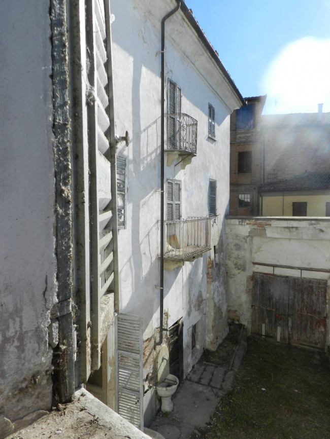 Dimora Storica in Vendita a Castagnole delle Lanze