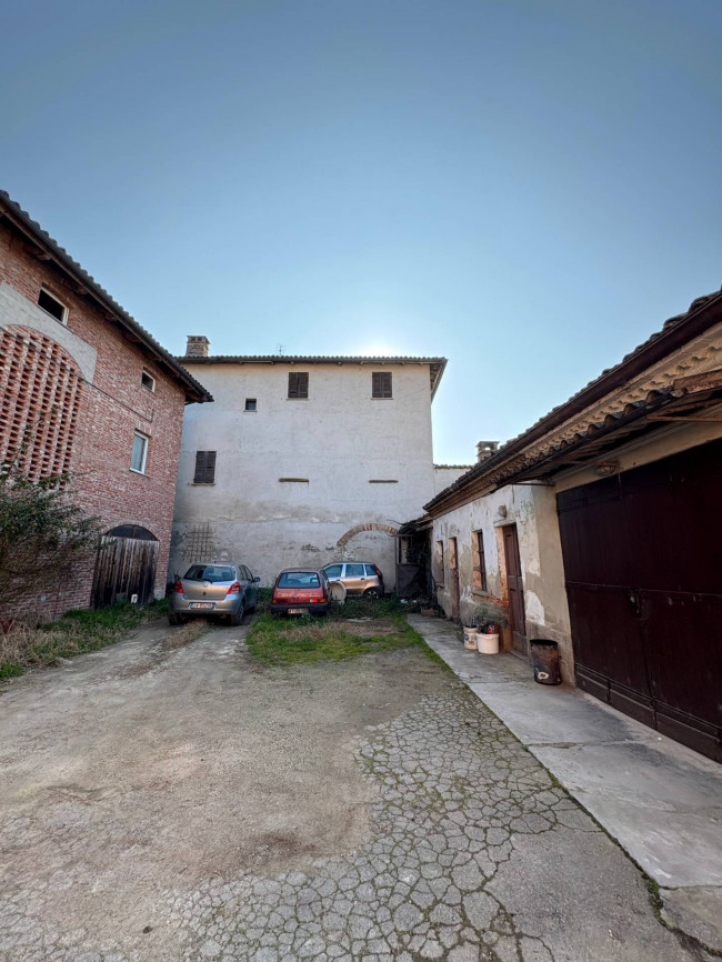 Dimora Storica in Vendita a Castagnole delle Lanze