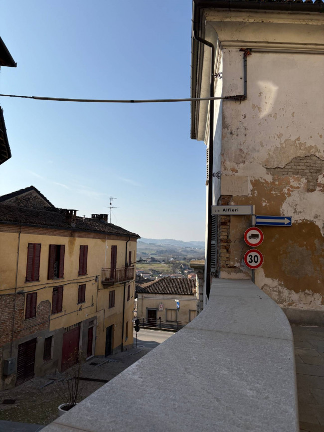 Dimora Storica in Vendita a Castagnole delle Lanze