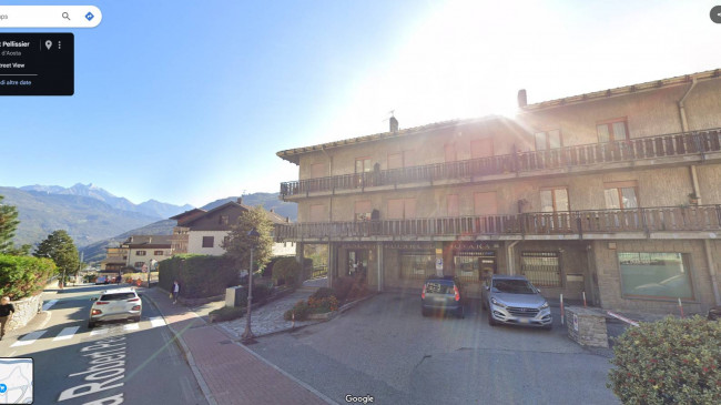 Locale commerciale in Vendita a Chatillon