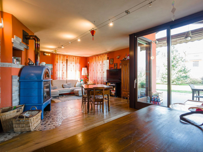 Villa in vendita a Cambiano