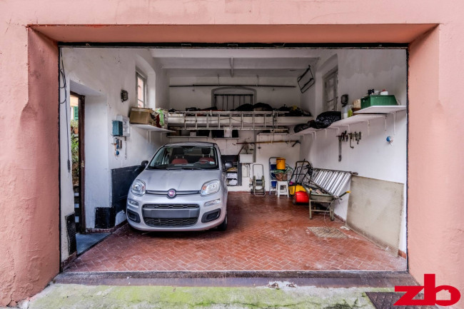 Villa in Vendita a Genova