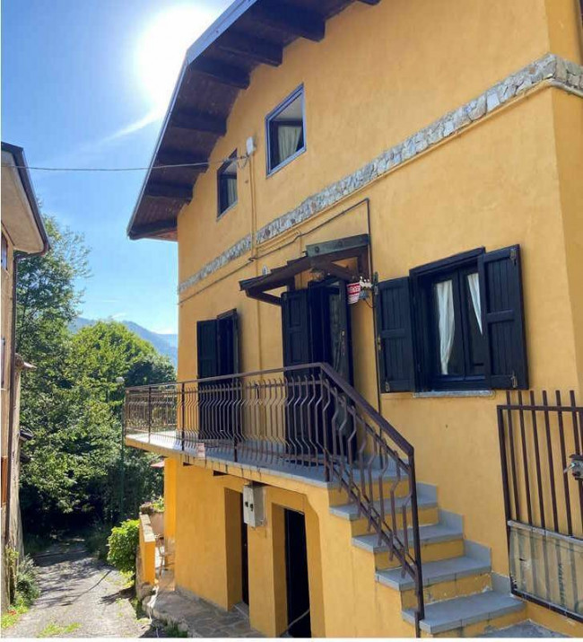 Porzione di casa in vendita a Roburent