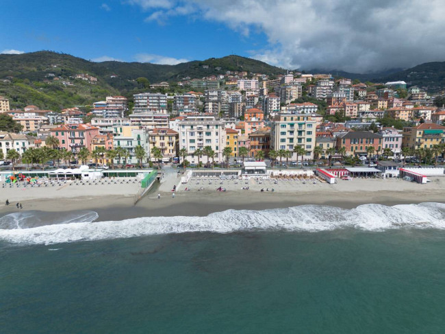 Appartamento in Vendita a Varazze