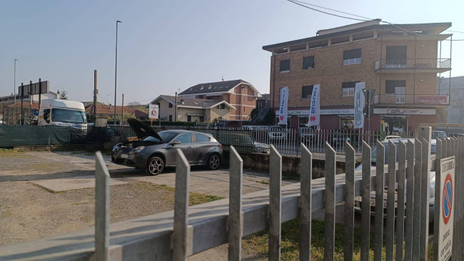Ufficio in Vendita a Borgaro Torinese