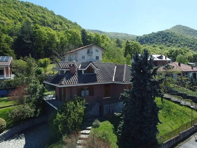 Villa in Vendita a Trana