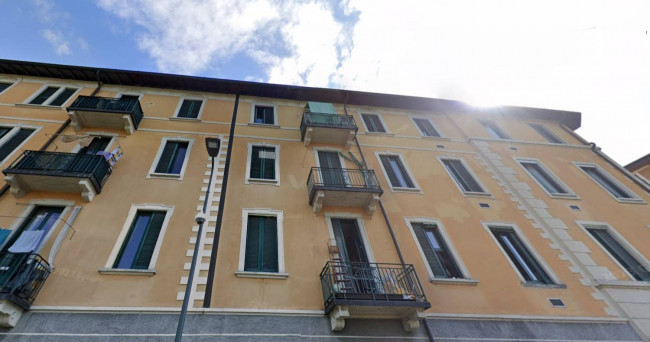 Apartment for Sale to Milano