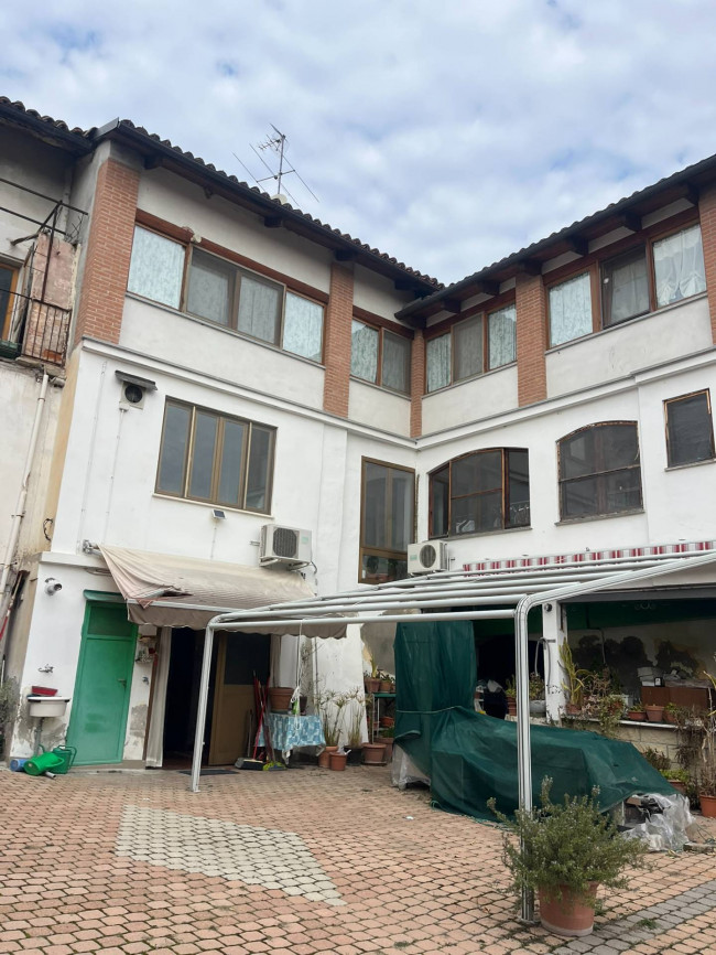 Locale commerciale in Vendita a Piovà Massaia