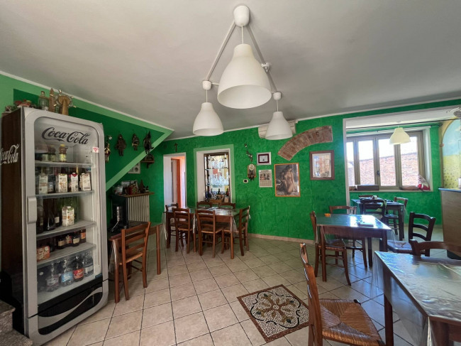 Locale commerciale in Vendita a Piovà Massaia