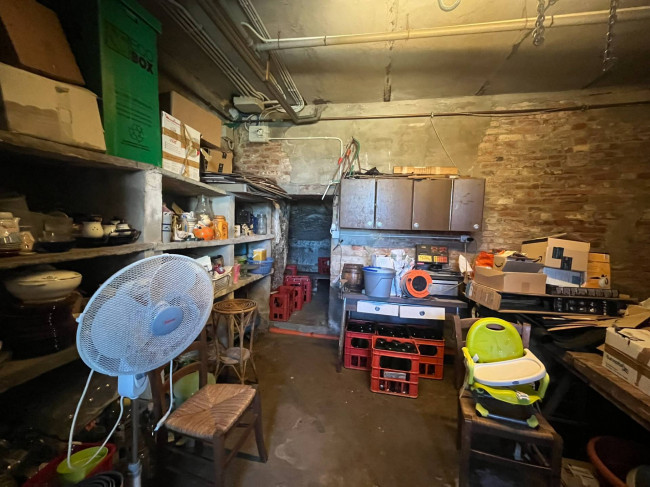 Locale commerciale in Vendita a Piovà Massaia