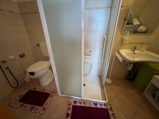 Locale commerciale in Vendita a Piovà Massaia