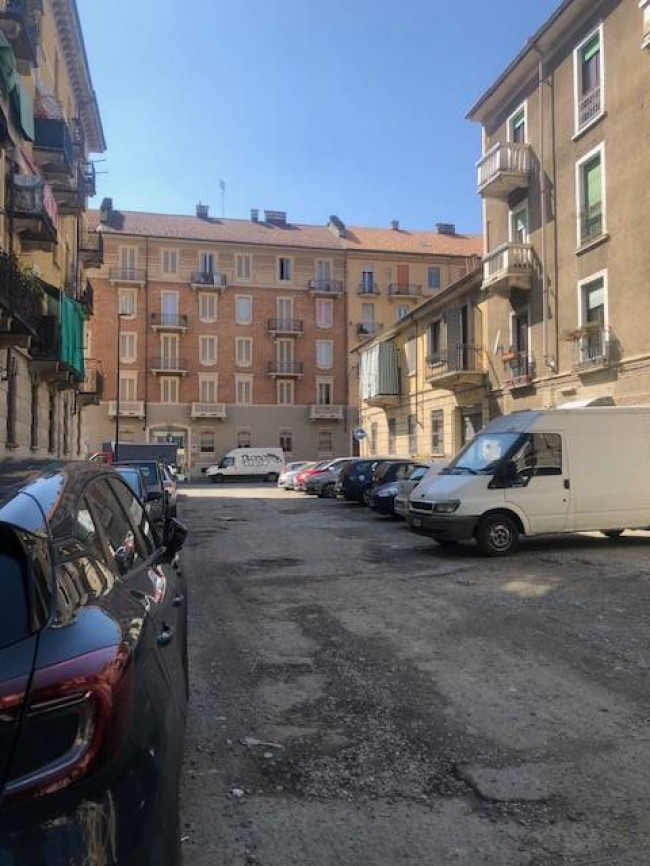 Magazzino in vendita a Torino