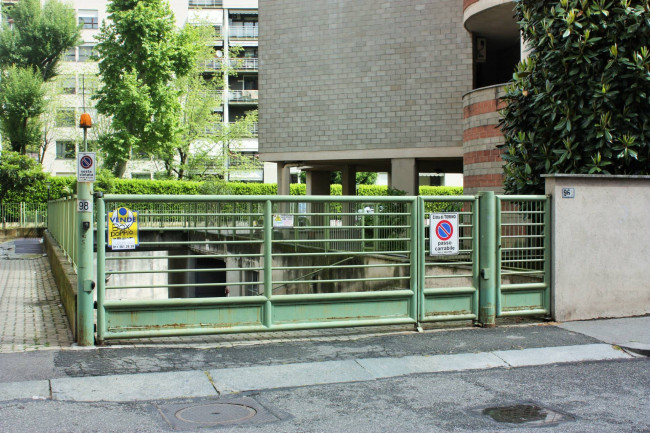 Box o garage in Vendita a Torino