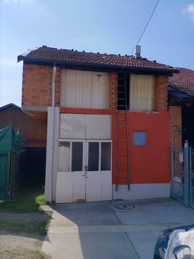 Casa indipendente in vendita a San Francesco al Campo