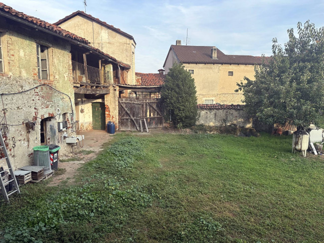 Rustico in vendita a Sangano