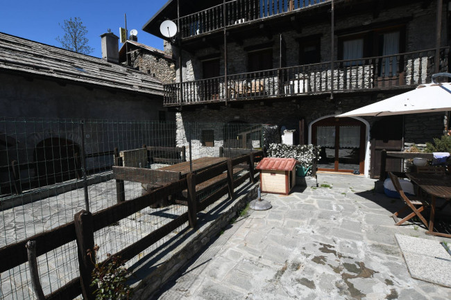 Porzione di casa in Vendita a Oulx