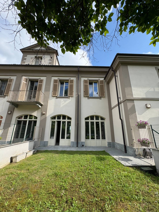 Villa in Vendita a Asti