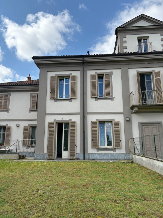 Villa in Vendita a Asti