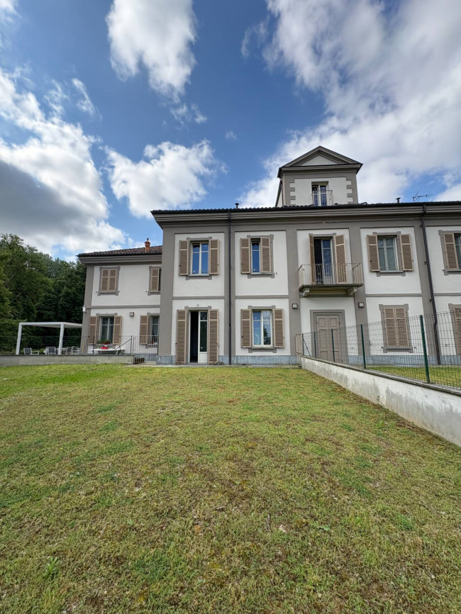 Villa in Vendita a Asti