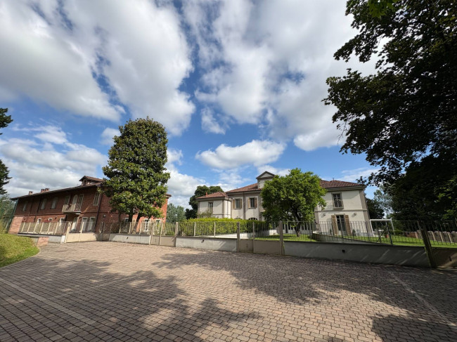 Villa in Vendita a Asti