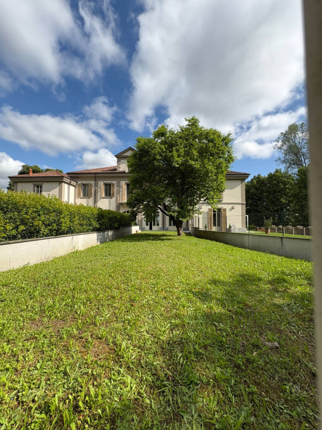 Villa in Vendita a Asti