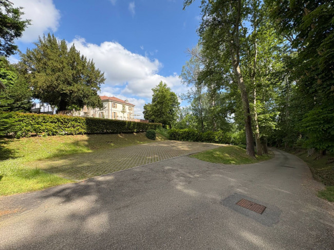 Villa in Vendita a Asti