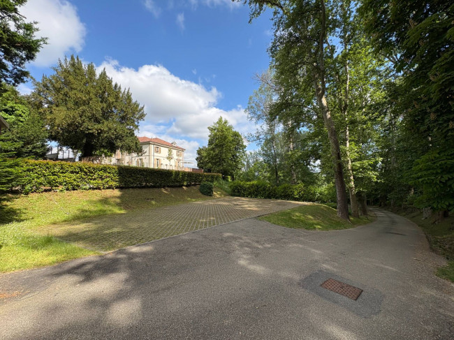 Villa in Vendita a Asti