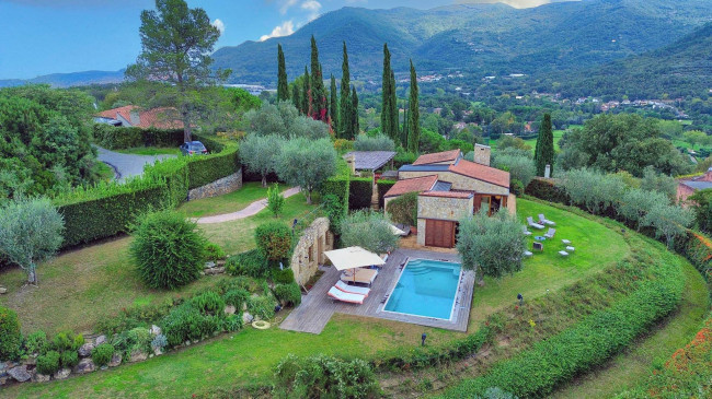 Villa in Vendita a Garlenda