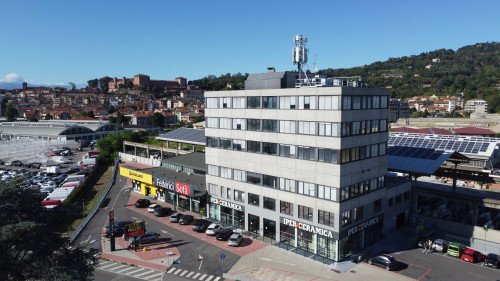 Studio/Ufficio in Locazione a Moncalieri