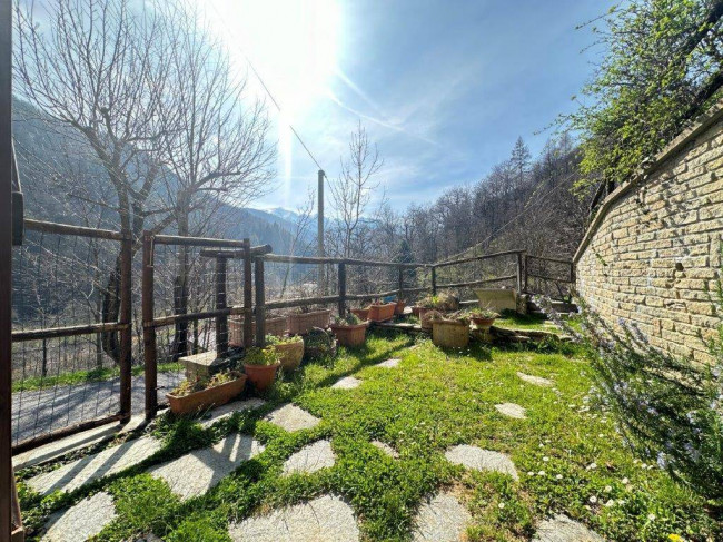 Casa indipendente in Vendita a Chiusa di Pesio