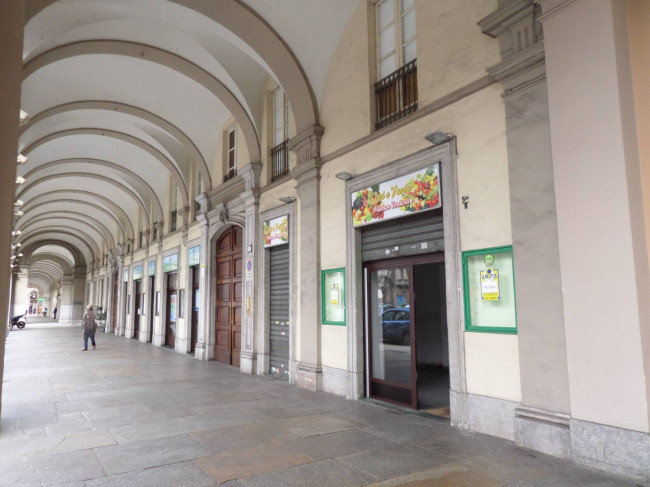 Negozio in affitto