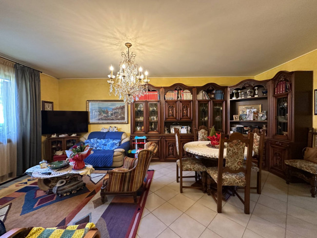 Villa in Vendita a Cuneo