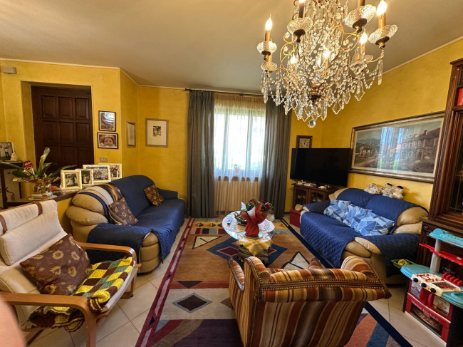 Villa in Vendita a Cuneo