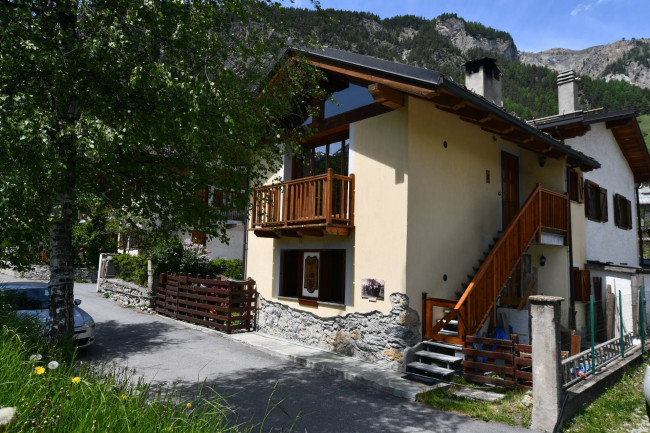 Appartamento in Affitto a Bardonecchia