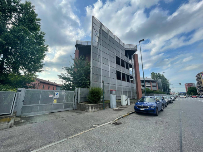 Box o garage in vendita a Torino