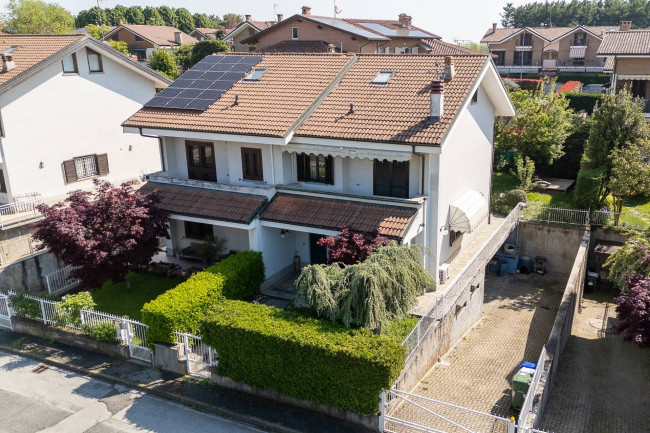 Villa Bifamiliare in vendita a Rivalta di Torino