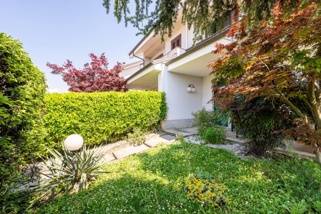 Villa Bifamiliare in vendita a Rivalta di Torino