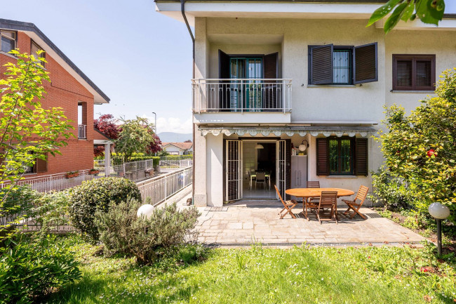 Villa Bifamiliare in vendita a Rivalta di Torino