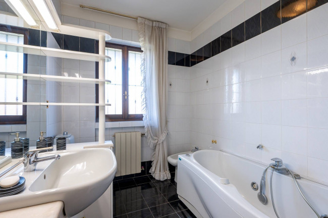 Villa Bifamiliare in vendita a Rivalta di Torino