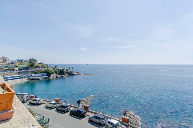Appartamento in vendita a Genova